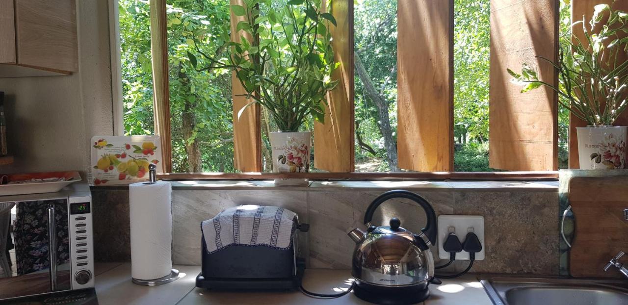 A Farm Stay - Casablanca'S Private Cottage,No Loadshedding! Hazyview Esterno foto