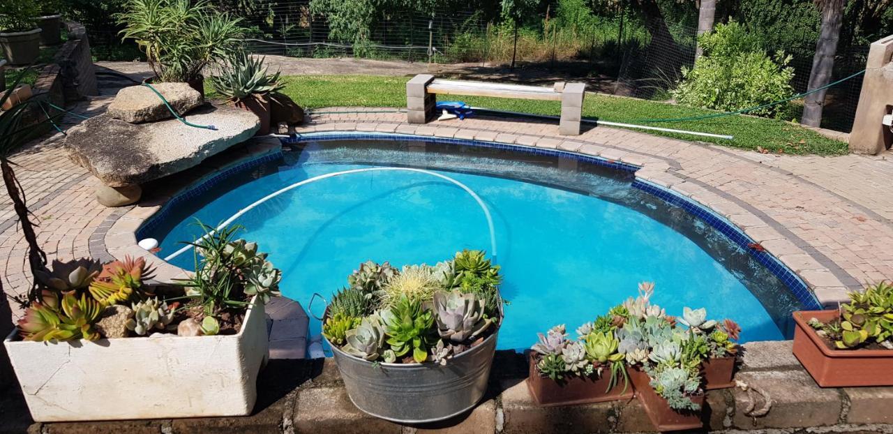 A Farm Stay - Casablanca'S Private Cottage,No Loadshedding! Hazyview Esterno foto