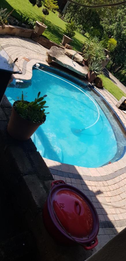 A Farm Stay - Casablanca'S Private Cottage,No Loadshedding! Hazyview Esterno foto